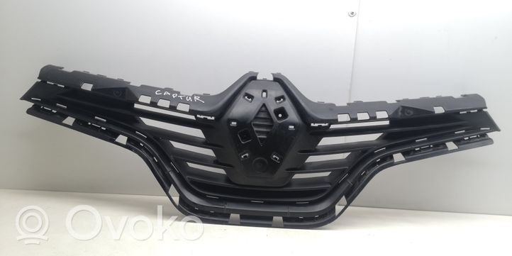 Renault Captur Maskownica / Grill / Atrapa górna chłodnicy 623102335R