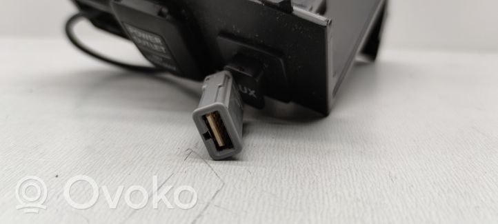 Honda Civic IX Connecteur/prise USB 83407TV1E51