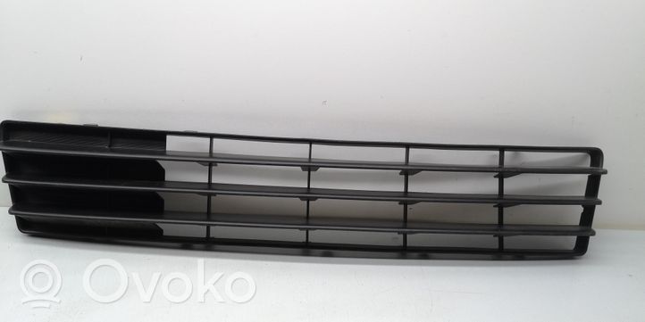 Suzuki Swift Grille inférieure de pare-chocs avant 7172163J00