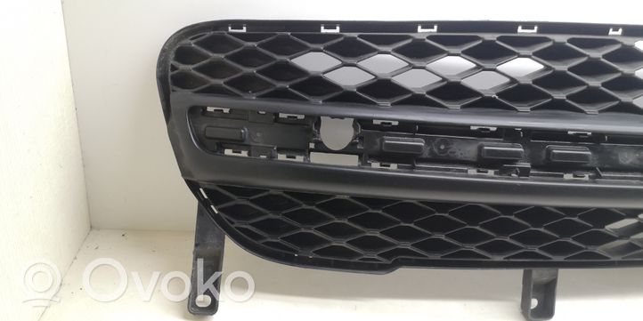 Peugeot 107 Maskownica / Grill / Atrapa górna chłodnicy 531120H050