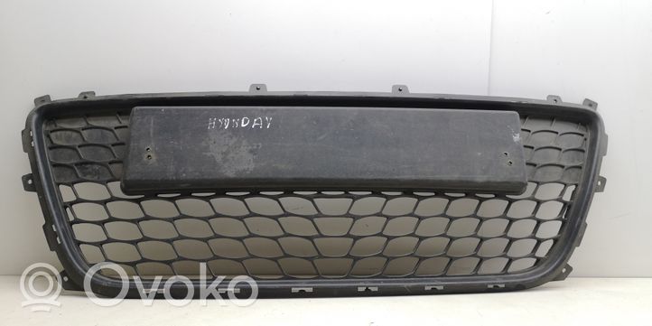 Hyundai i30 Rejilla inferior del parachoques delantero 865612R000
