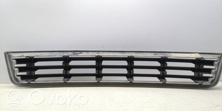 Audi A8 S8 D3 4E Grille inférieure de pare-chocs avant 4E0807683A