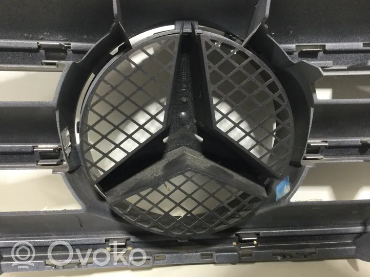 Mercedes-Benz B W245 Front bumper upper radiator grill A2078880260