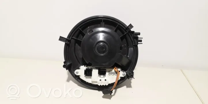 Volkswagen Golf VII Ventola riscaldamento/ventilatore abitacolo 5Q0907521C