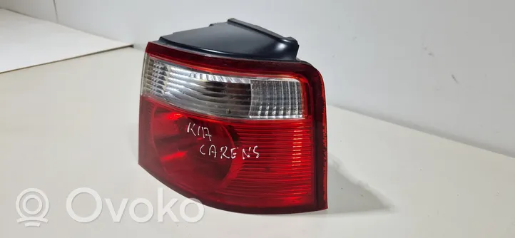 KIA Carens I Luz trasera/de freno 