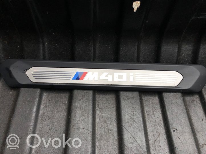 BMW X4 G02 Galinio slenksčio apdaila (vidinė) 8089579