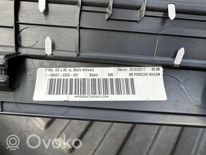 Porsche Macan Moldura protectora del borde delantero 95B863484A