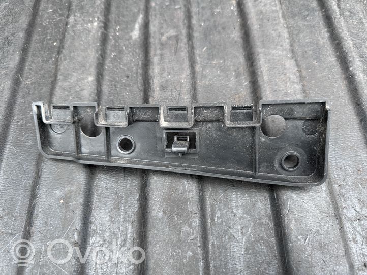 Volvo V60 Supporto di montaggio del parafango 31448916