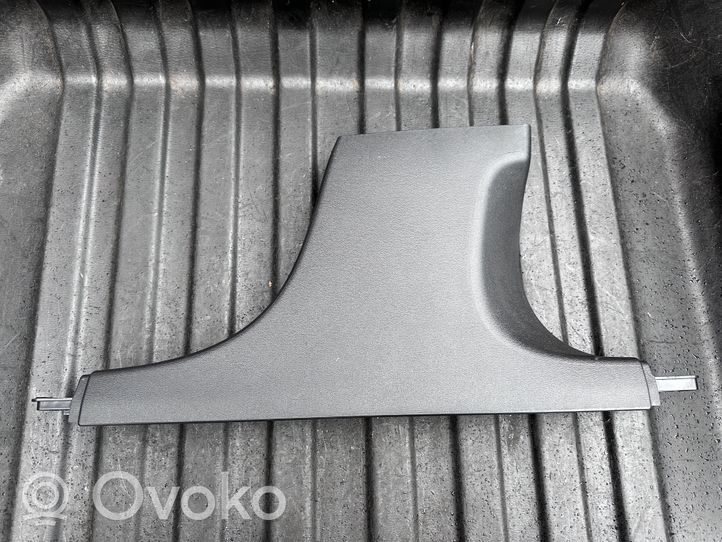 Volvo V60 B-pilarin verhoilu (alaosa) 31479223