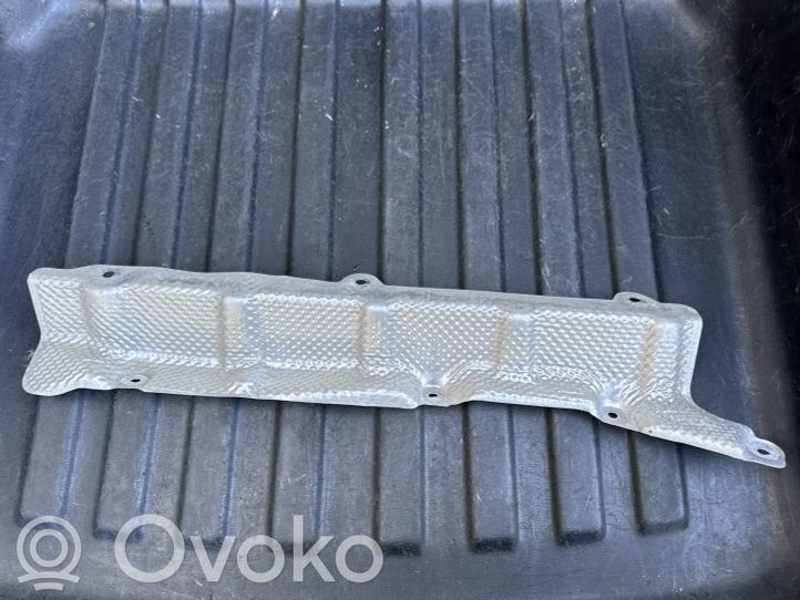 95B825757B Porsche Macan Exhaust heat shield, 25.00 € RRR