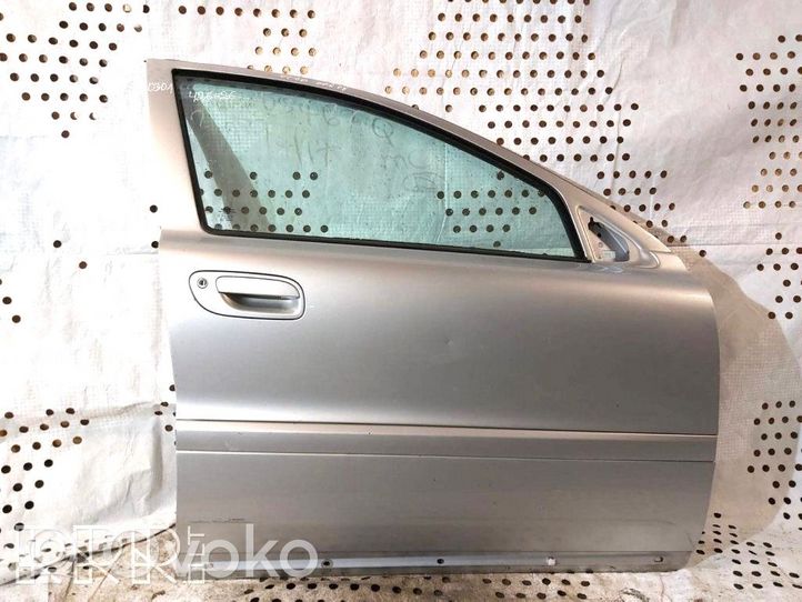 Volvo XC70 Front door 