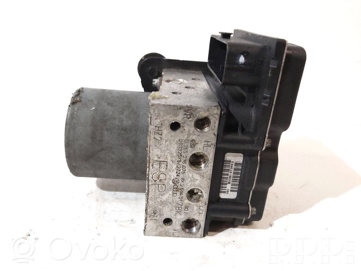 Audi A4 S4 B8 8K ABS-pumppu 8K0907379T