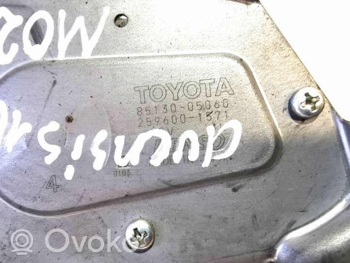 Toyota Avensis T270 Motorino del tergicristallo del lunotto posteriore 8513005050