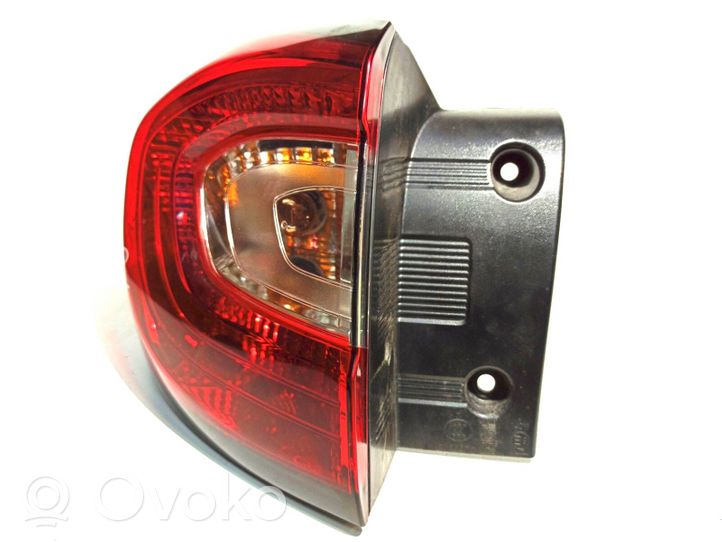 Renault Captur Lampa tylna 265557367R