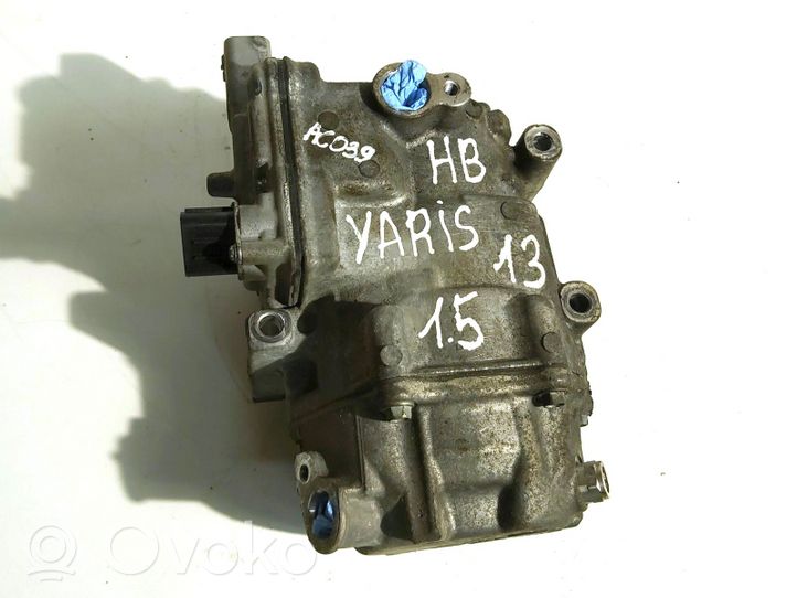 Toyota Yaris Ilmastointilaitteen kompressorin pumppu (A/C) 0422001041