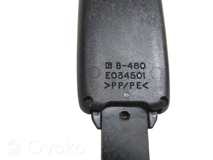 Toyota Avensis T270 Boucle de ceinture de sécurité avant E034501