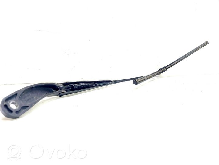 Ford Grand C-MAX Front wiper blade arm 