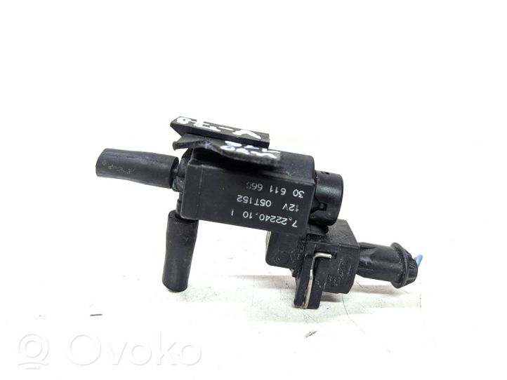 Volvo V70 Vacuum valve 30611668