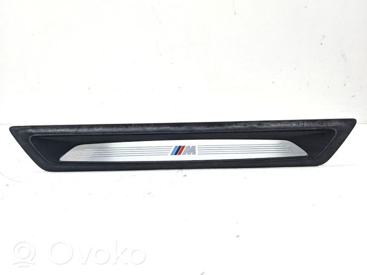 BMW 2 F46 Garniture marche-pieds avant 51478051037