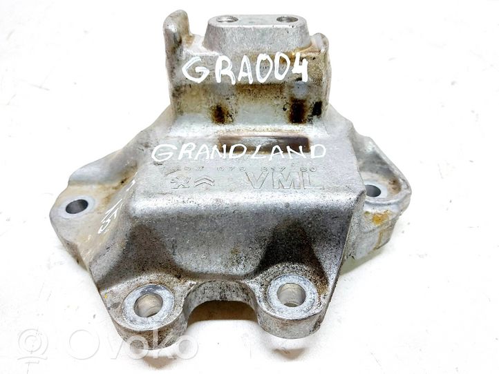 Opel Grandland X Supporto di montaggio scatola del cambio 9807981780