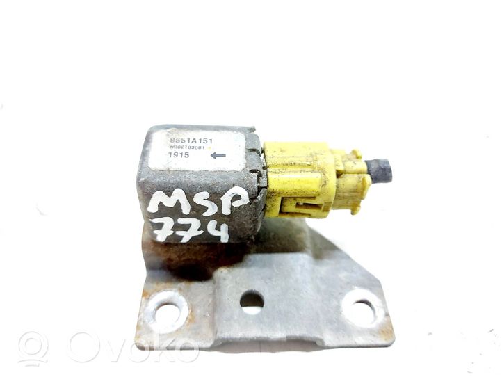 Mitsubishi i-MiEV Gaisa spilvenu trieciensensors 8651A151