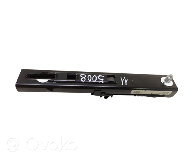 Peugeot 5008 Rail de réglage hauteur de ceinture de sécurité 9683636180