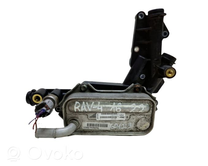 Toyota RAV 4 (XA40) Supporto di montaggio del filtro dell’olio 157100R011