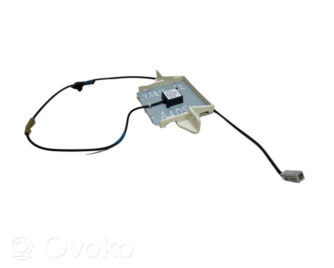 Toyota Yaris Antena (GPS antena) 8686052190