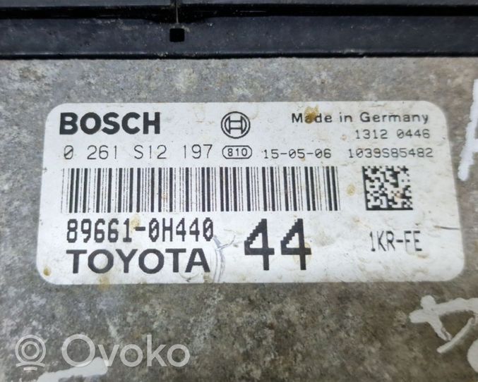 Toyota Aygo AB40 Блок управления двигателя 0261S12197