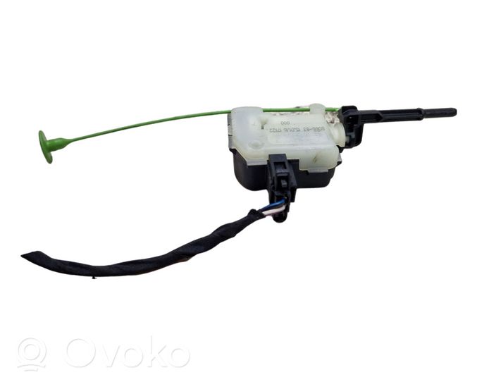 Volvo V40 Motorino del tappo del serbatoio del carburante 806683