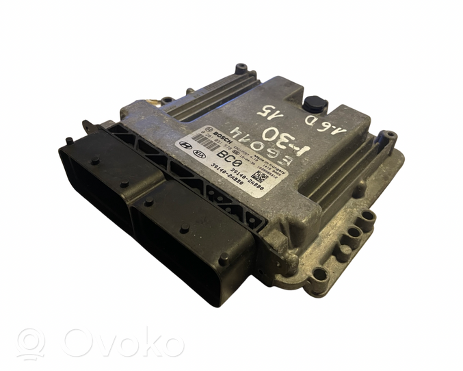 Hyundai i30 Sterownik / Moduł ECU 0281031578