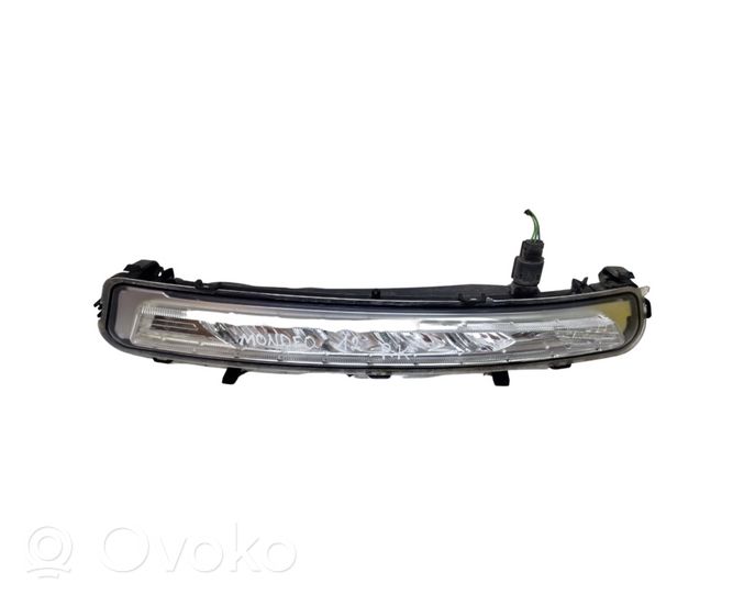 Ford Mondeo MK IV Faro diurno con luce led BS7113B218