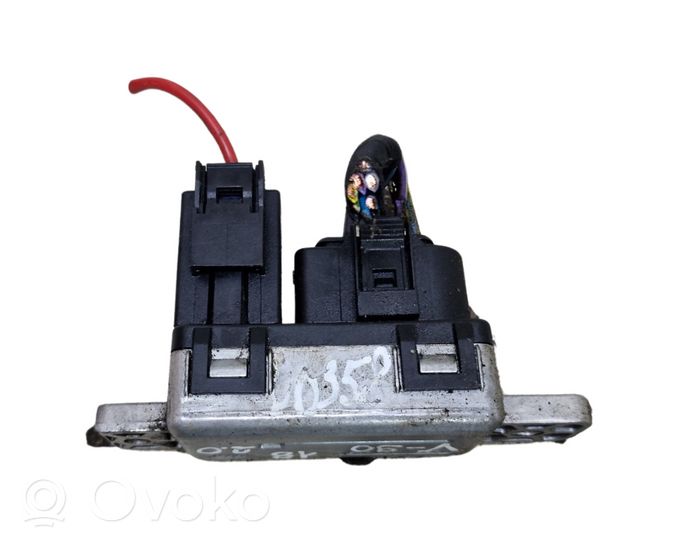 Volvo S90, V90 Glow plug pre-heat relay 31459300