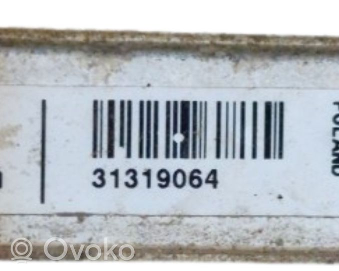 Volvo V40 Jäähdyttimen lauhdutin 31319064