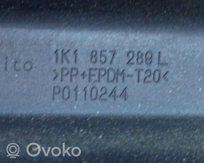 Volkswagen Jetta V Daiktadėžės (bordačioko) komplektas 1K1857290