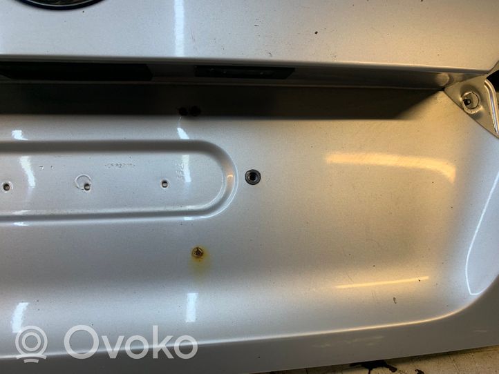 Volkswagen Jetta VI Tailgate/trunk/boot lid 