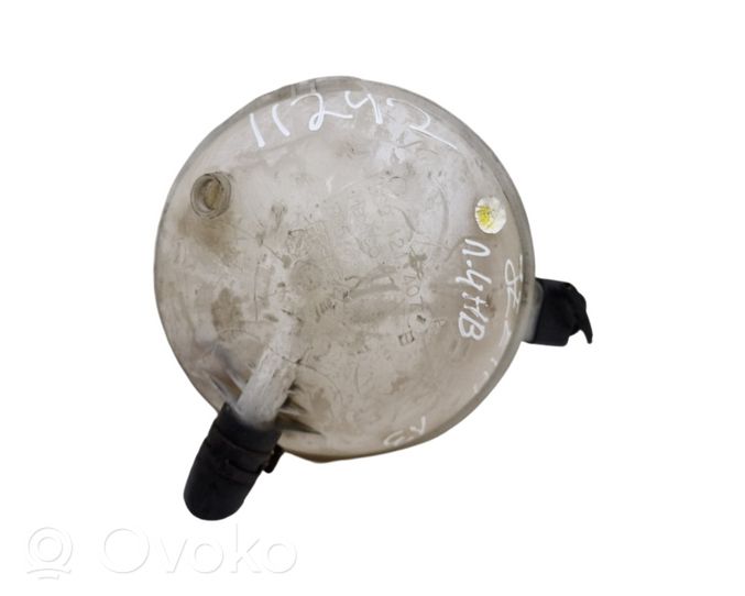 Volkswagen Jetta VI Coolant expansion tank/reservoir 5C0121407