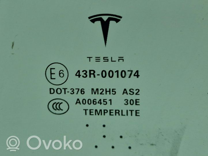 Tesla Model S Takaoven ikkunalasi 43R001074