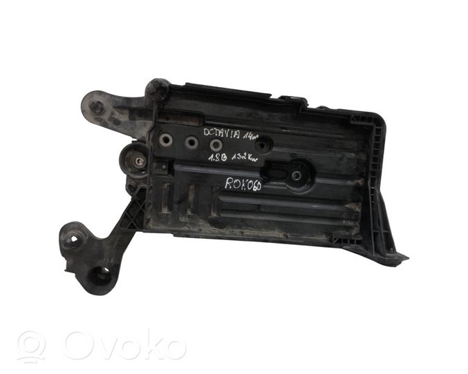 Skoda Octavia Mk3 (5E) Półka akumulatora 5Q0915321H