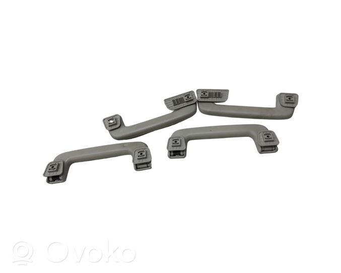 Ford Mondeo MK V Un set di maniglie per il soffitto DS73A045B14