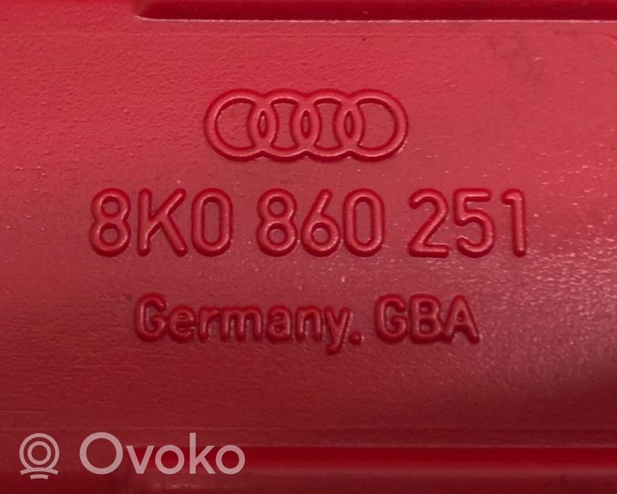 Audi A6 Allroad C6 Triangle d'avertissement 8K0860251