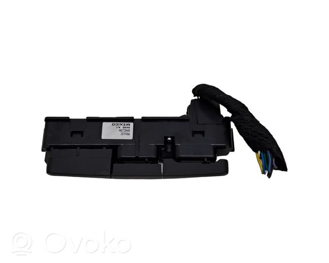 Opel Mokka Hazard light switch 95016183