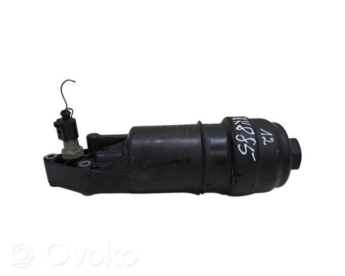 Volkswagen Touareg II Supporto di montaggio del filtro dell’olio 06E115405C