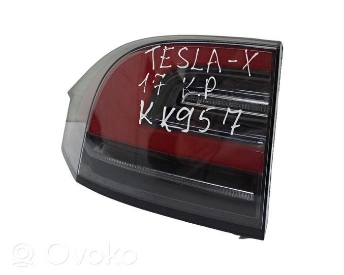 Tesla Model X Luci posteriori 103433400B