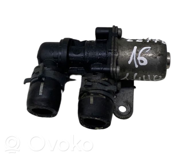 5Q0906457C Volkswagen Golf VII Pompe à eau de liquide de