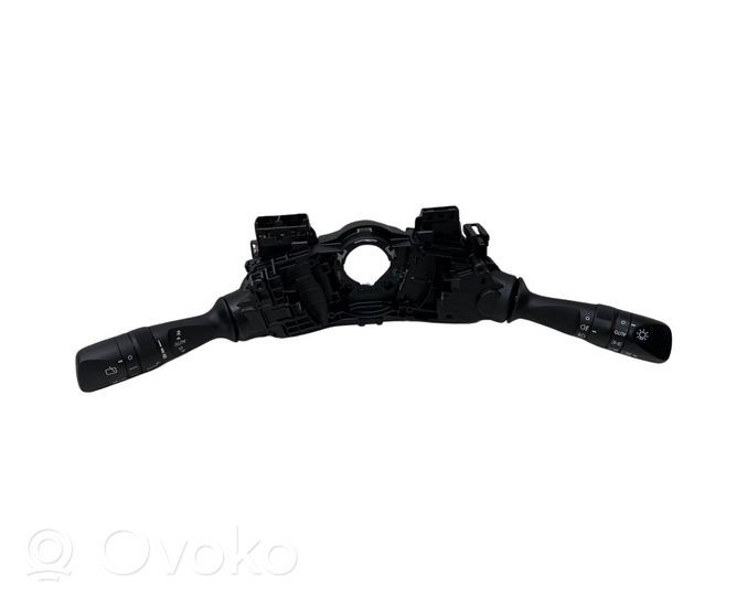 Toyota Auris E180 Leva/interruttore dell’indicatore di direzione e tergicristallo 17F852