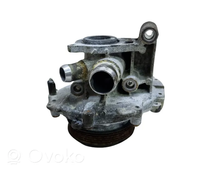 Mercedes-Benz GLA W156 Pompe de circulation d'eau A6512000501