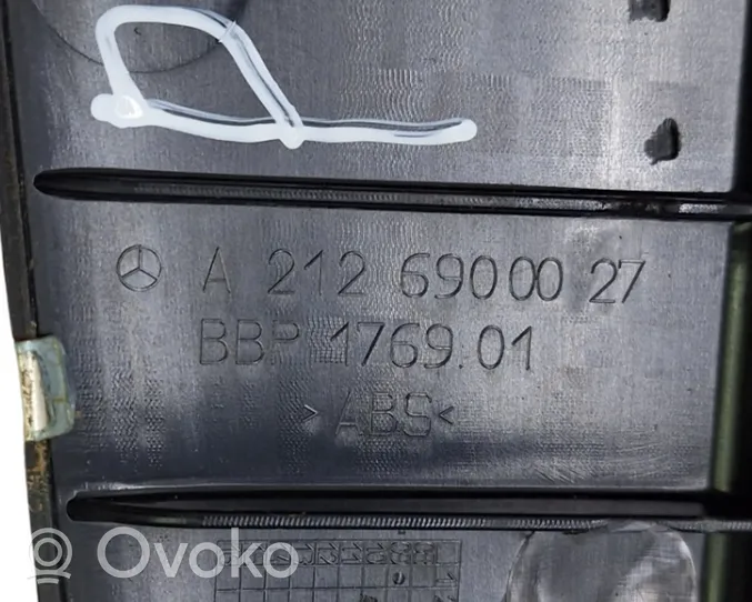 Mercedes-Benz E W212 Отделка порога багажника A2126900027