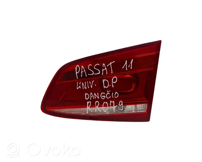 Volkswagen PASSAT B7 Lampy tylnej klapy bagażnika 3AF945094J