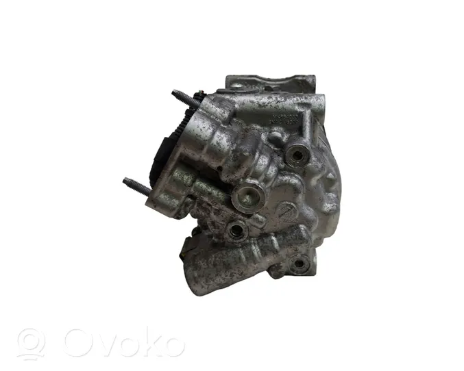 Citroen C4 III e-C4 Ilmastointilaitteen kompressorin pumppu (A/C) 9833718880